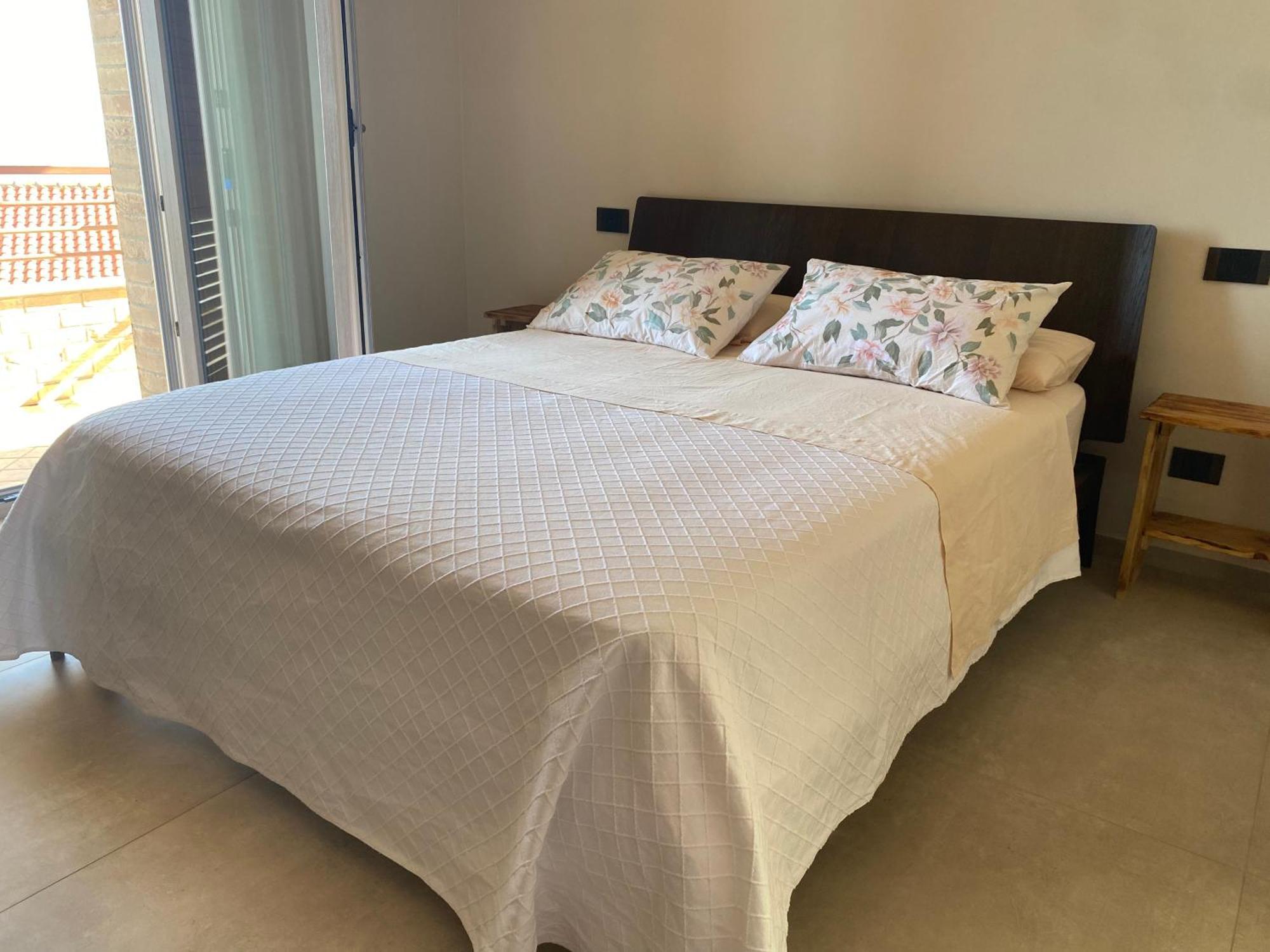 Seta Luxury Apartment Roseto Degli Abruzzi Ngoại thất bức ảnh